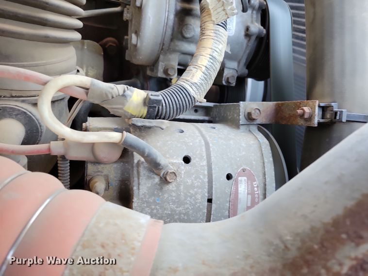 image for item NB9936 2010 International DuraStar 4400 bucket truck