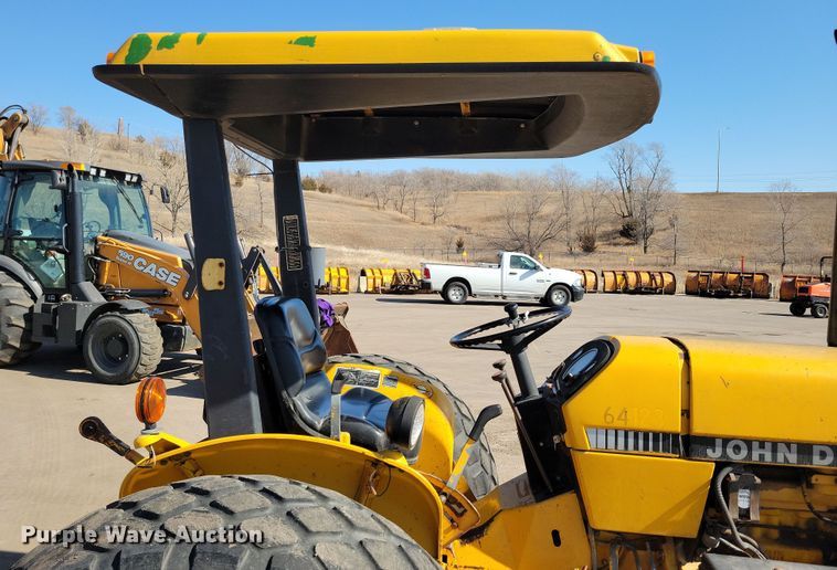 image for item NB9938 1988 John Deere  2355 tractor