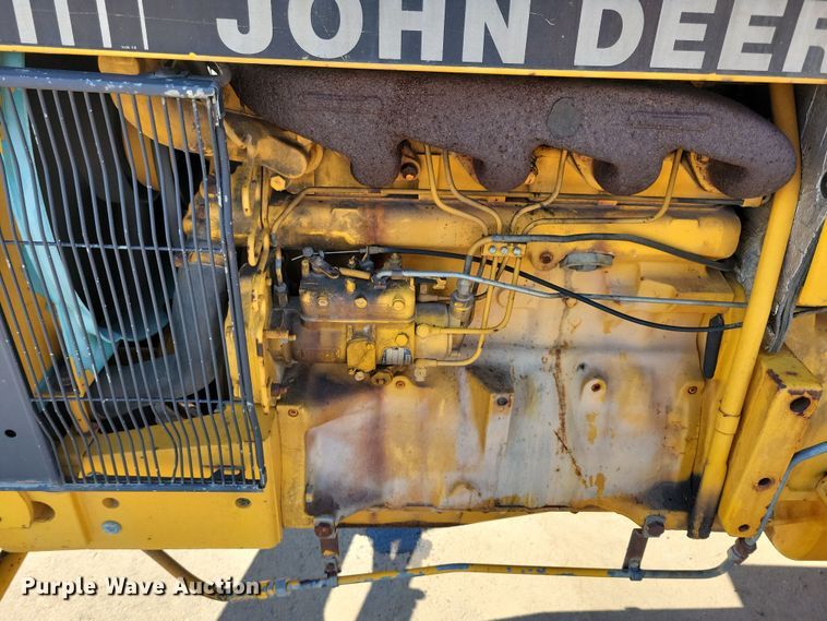 image for item NB9938 1988 John Deere  2355 tractor