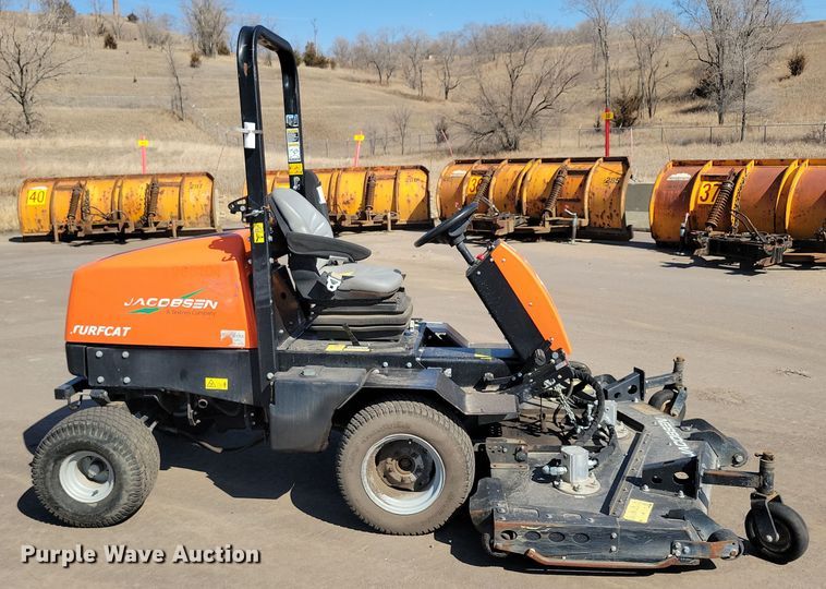 image for item NB9939 Jacobsen Turfcat lawn mower