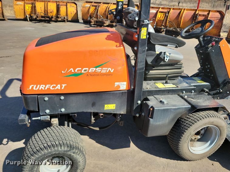 image for item NB9939 Jacobsen Turfcat lawn mower