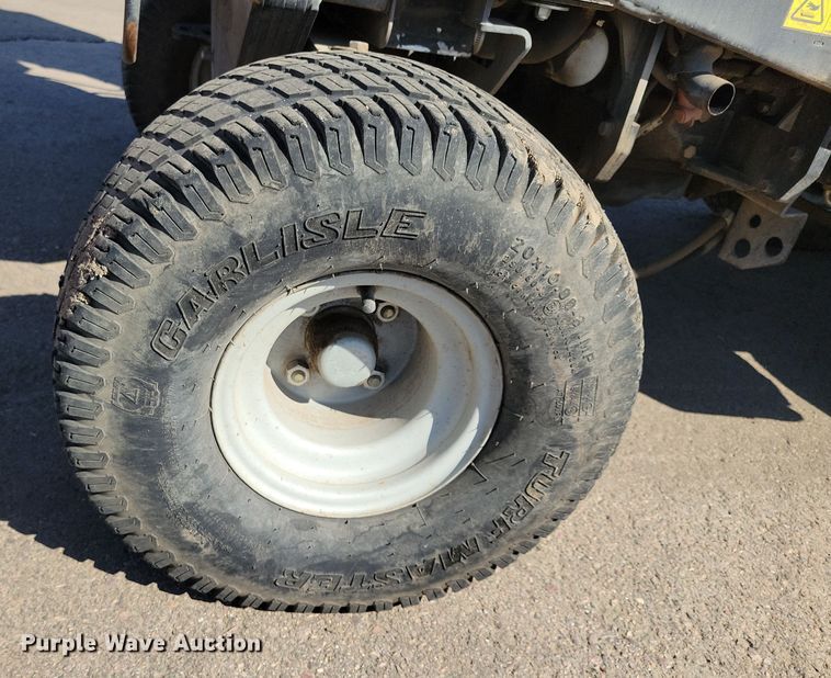 image for item NB9941 Jacobsen Turfcat lawn mower