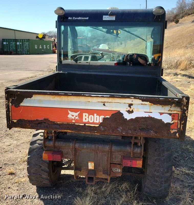 image for item NB9944 2013 Bobcat Toolcat 5600 utility vehicle