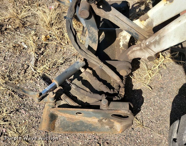 image for item NB9944 2013 Bobcat Toolcat 5600 utility vehicle