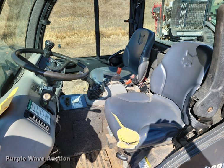 image for item NB9944 2013 Bobcat Toolcat 5600 utility vehicle