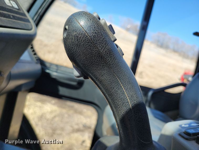 image for item NB9944 2013 Bobcat Toolcat 5600 utility vehicle