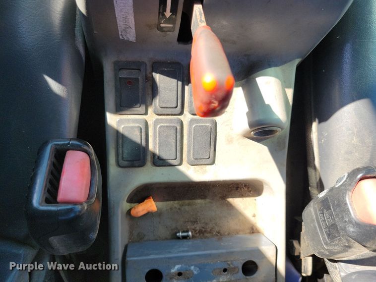 image for item NB9944 2013 Bobcat Toolcat 5600 utility vehicle