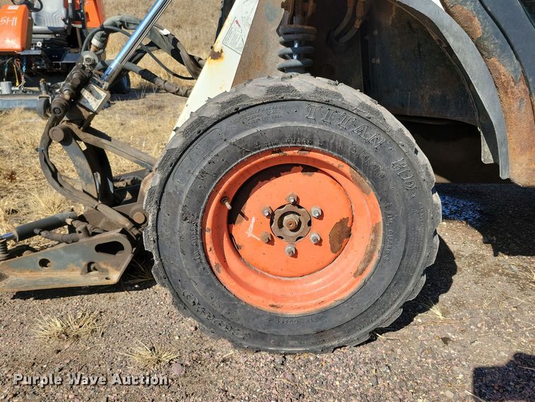 image for item NB9944 2013 Bobcat Toolcat 5600 utility vehicle