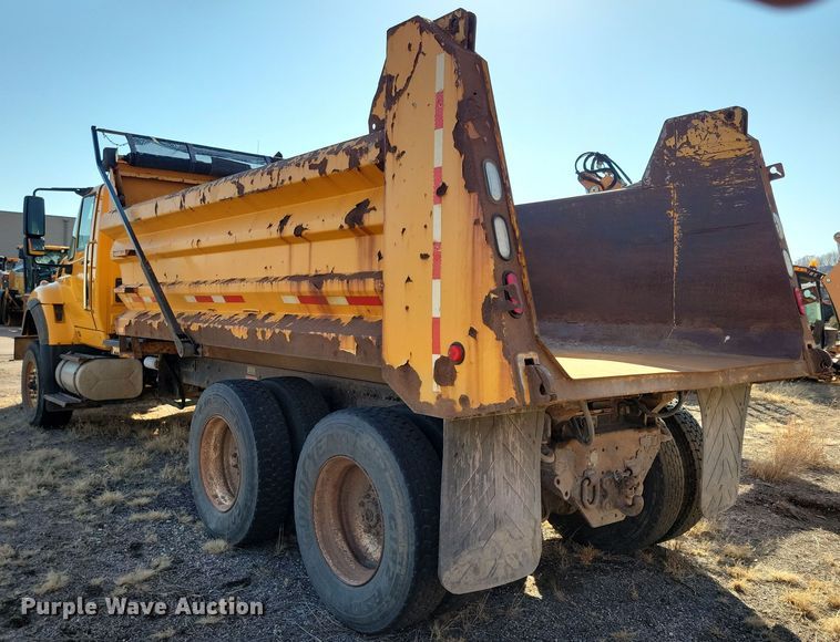 image for item NB9946 2013 International WorkStar 7500 dump truck