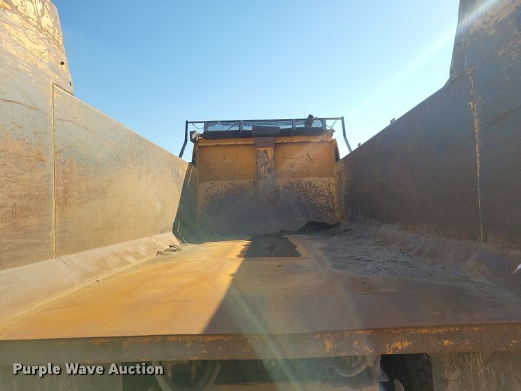 image for item NB9946 2013 International WorkStar 7500 dump truck