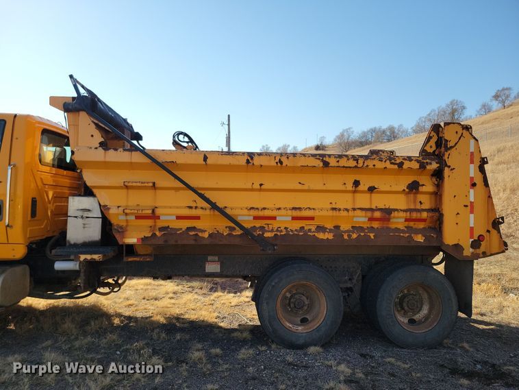 image for item NB9946 2013 International WorkStar 7500 dump truck