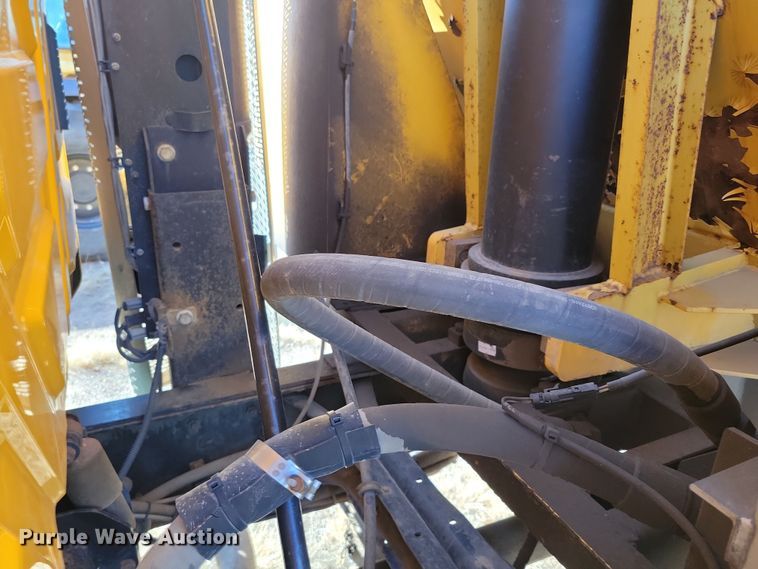 image for item NB9946 2013 International WorkStar 7500 dump truck