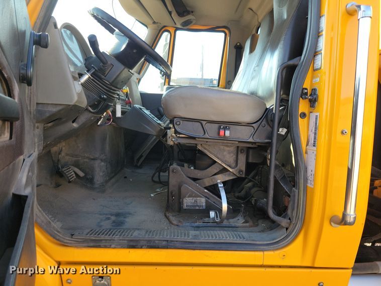 image for item NB9946 2013 International WorkStar 7500 dump truck