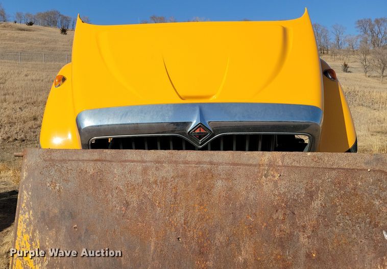 image for item NB9946 2013 International WorkStar 7500 dump truck