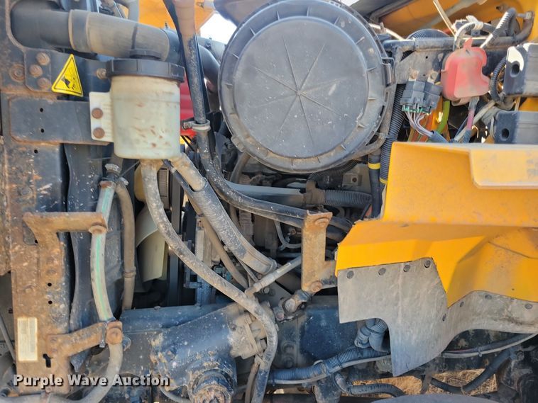 image for item NB9946 2013 International WorkStar 7500 dump truck