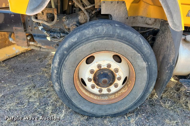 image for item NB9946 2013 International WorkStar 7500 dump truck