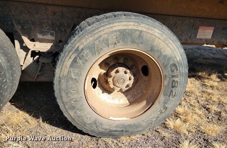 image for item NB9946 2013 International WorkStar 7500 dump truck