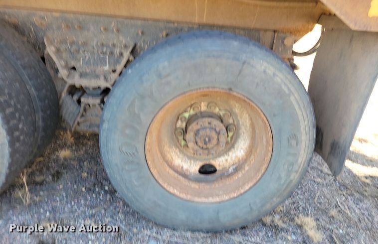 image for item NB9946 2013 International WorkStar 7500 dump truck