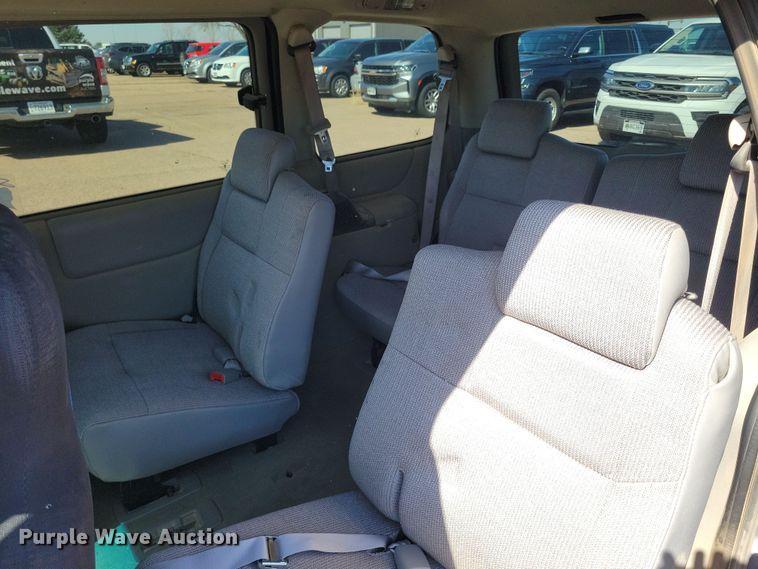 image for item NB9954 2003 Chevrolet  Venture van