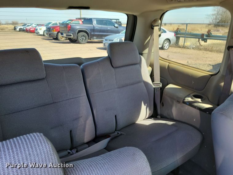 image for item NB9954 2003 Chevrolet  Venture van