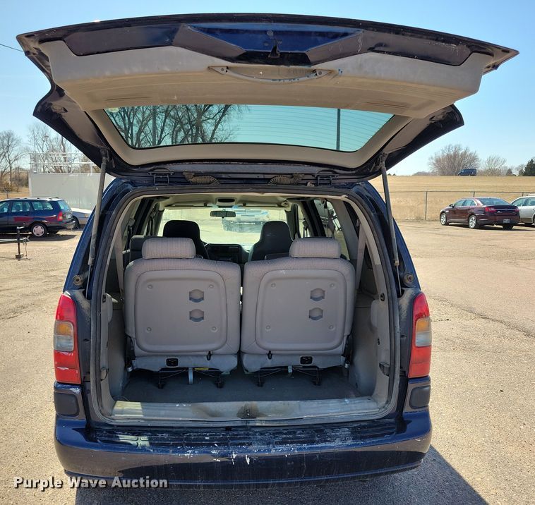 image for item NB9954 2003 Chevrolet  Venture van