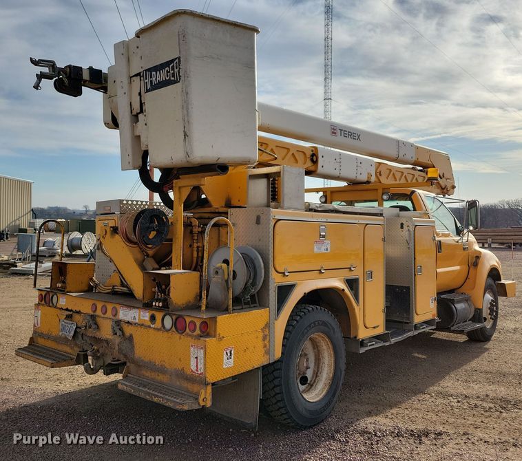 image for item NB9956 2007 Ford F750 Super Duty bucket truck