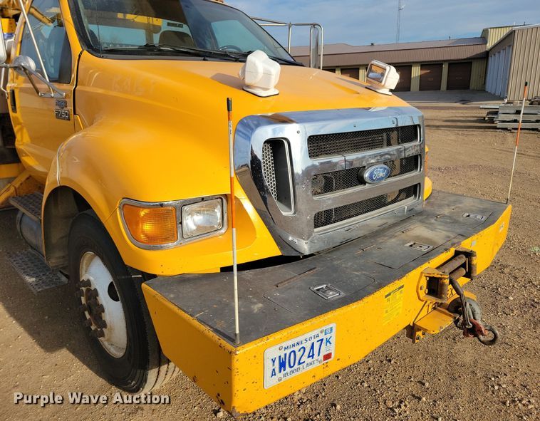 image for item NB9956 2007 Ford F750 Super Duty bucket truck