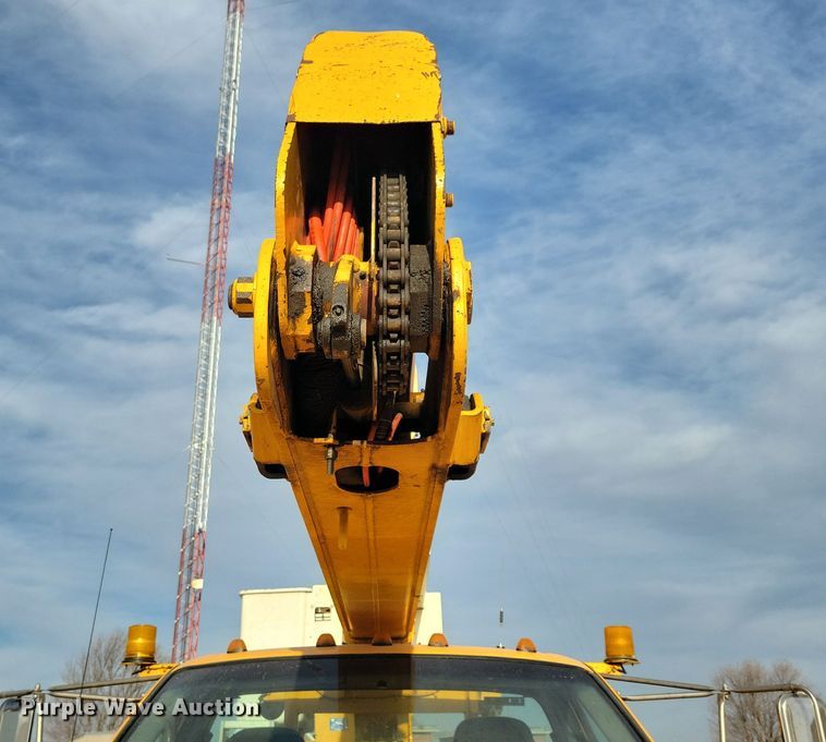image for item NB9956 2007 Ford F750 Super Duty bucket truck
