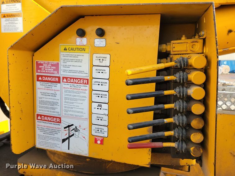 image for item NB9956 2007 Ford F750 Super Duty bucket truck