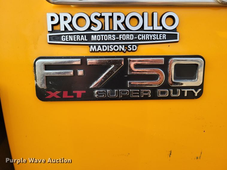 image for item NB9956 2007 Ford F750 Super Duty bucket truck