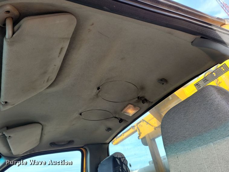 image for item NB9956 2007 Ford F750 Super Duty bucket truck