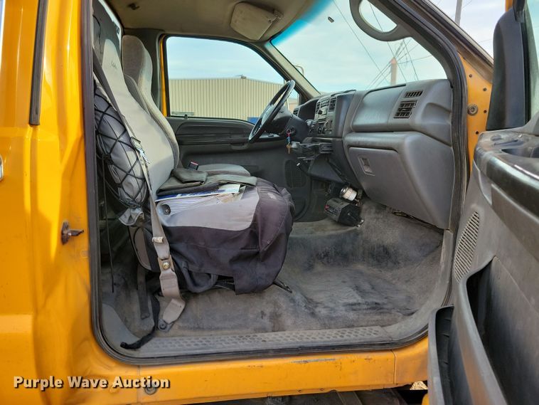 image for item NB9956 2007 Ford F750 Super Duty bucket truck