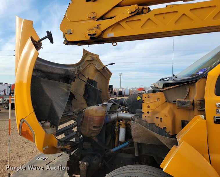 image for item NB9956 2007 Ford F750 Super Duty bucket truck