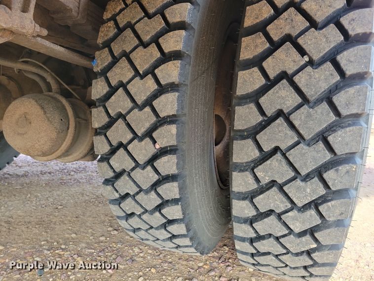 image for item NB9956 2007 Ford F750 Super Duty bucket truck