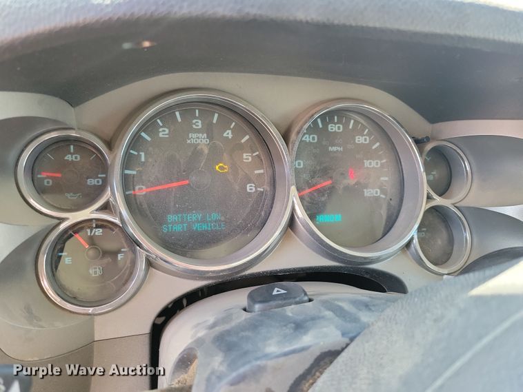 image for item NB9957 2012 Chevrolet  Silverado 1500 Crew Cab pickup truck