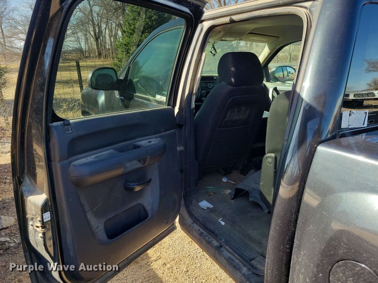 image for item NB9957 2012 Chevrolet  Silverado 1500 Crew Cab pickup truck