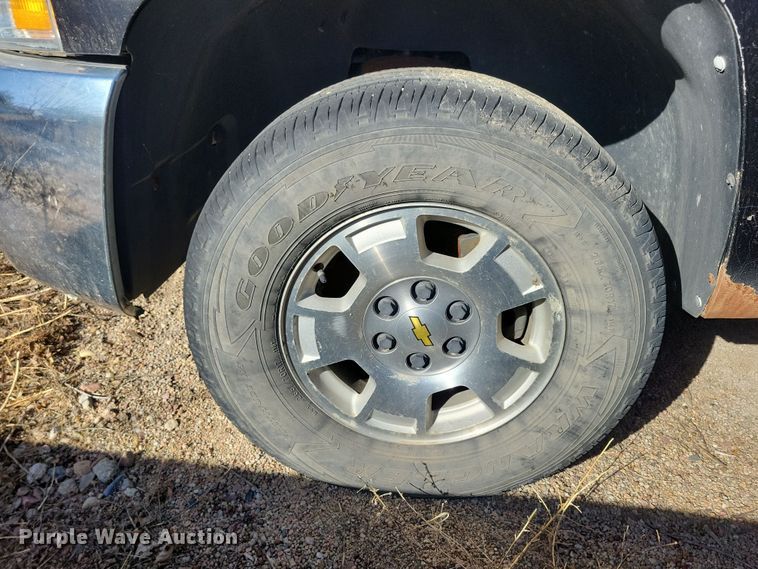 image for item NB9957 2012 Chevrolet  Silverado 1500 Crew Cab pickup truck