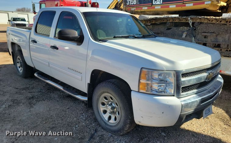 image for item NB9958 2010 Chevrolet  Silverado 1500 Crew Cab pickup truck
