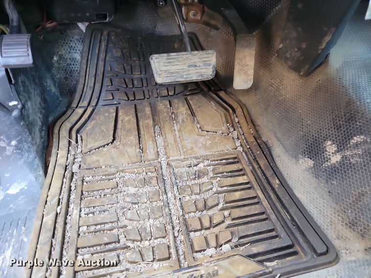 image for item NB9958 2010 Chevrolet  Silverado 1500 Crew Cab pickup truck