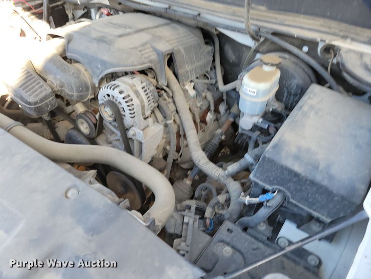 image for item NB9958 2010 Chevrolet  Silverado 1500 Crew Cab pickup truck