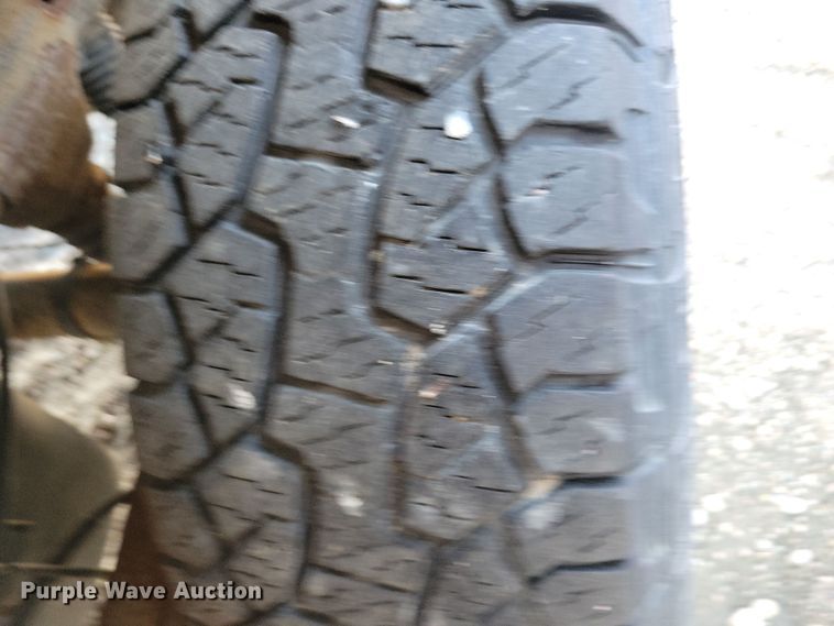 image for item NB9958 2010 Chevrolet  Silverado 1500 Crew Cab pickup truck