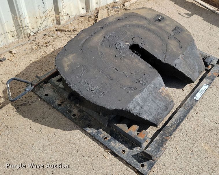 image for item NB9960 Holland fifth wheel plate