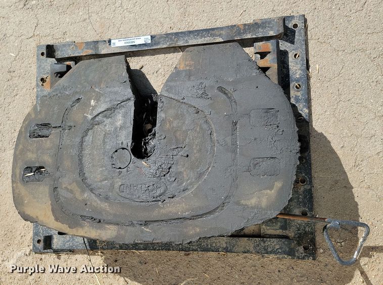 image for item NB9960 Holland fifth wheel plate