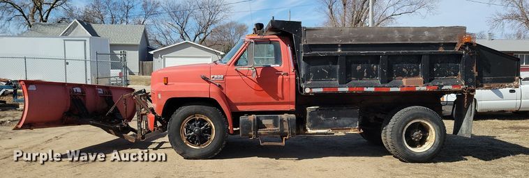 image for item NB9961 1987 Ford F800 dump truck
