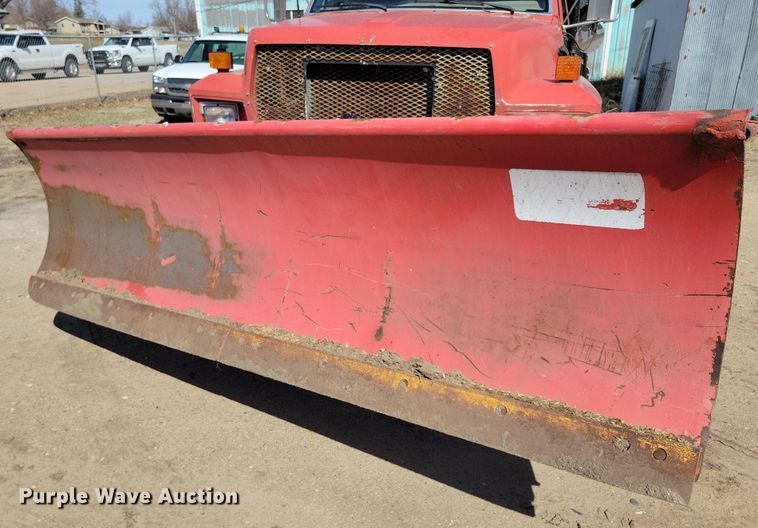 image for item NB9961 1987 Ford F800 dump truck