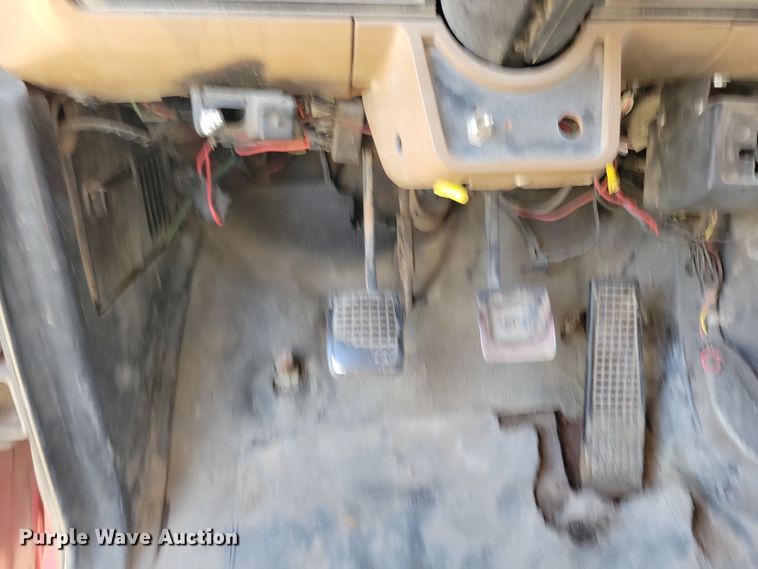 image for item NB9961 1987 Ford F800 dump truck