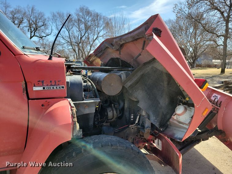 image for item NB9961 1987 Ford F800 dump truck