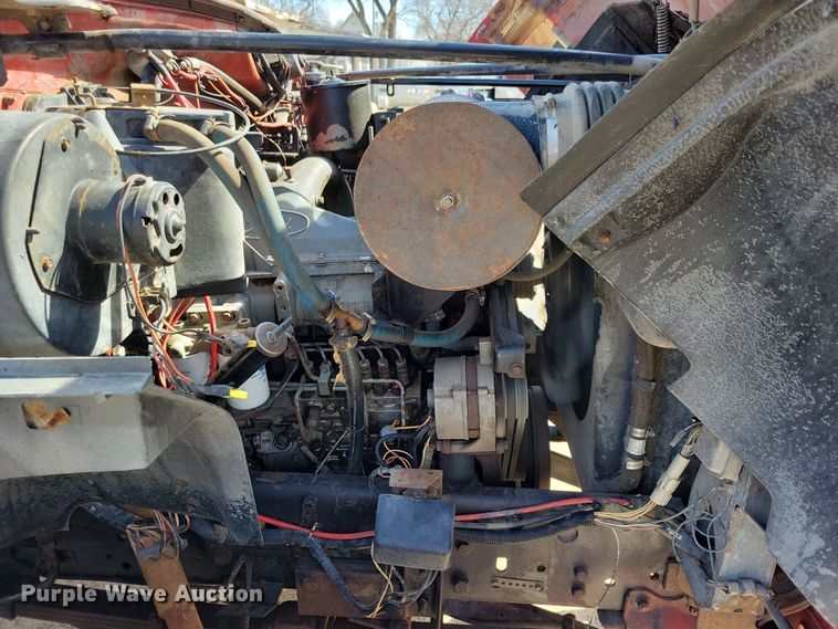 image for item NB9961 1987 Ford F800 dump truck