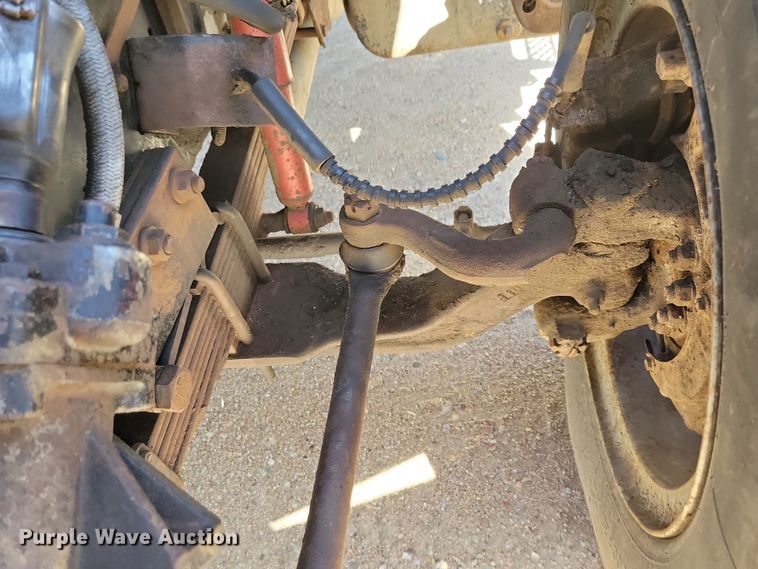 image for item NB9961 1987 Ford F800 dump truck