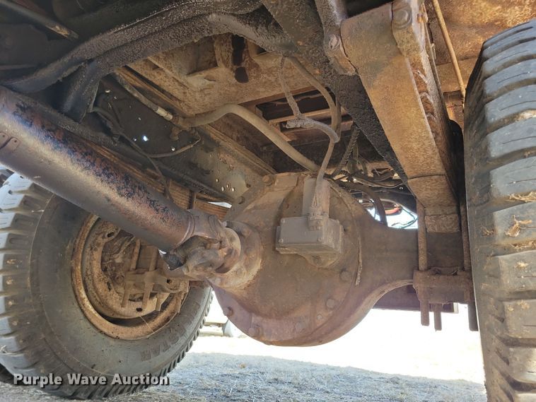 image for item NB9961 1987 Ford F800 dump truck